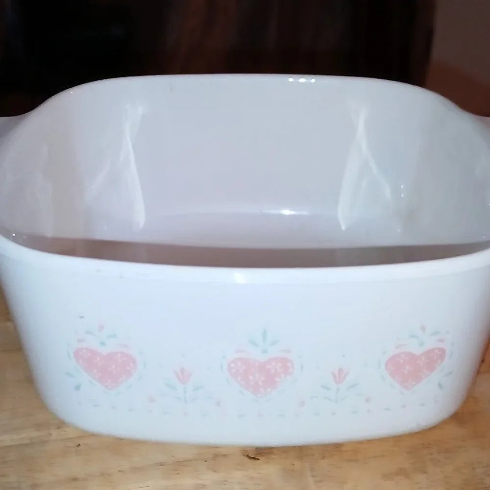 Vintage Antique Corning Ware Forever Yours Hearts 1.5 Liter Casserole Dish Bakeware