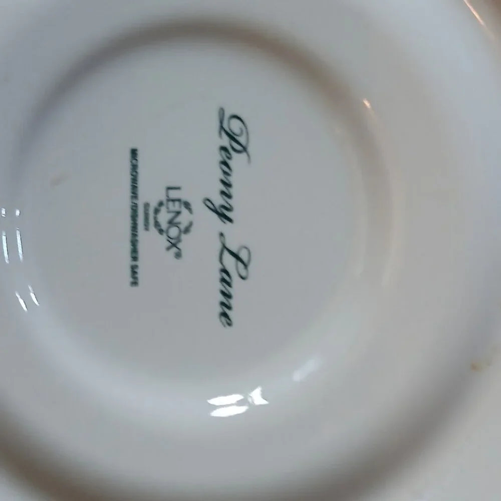 "Penny Lane" brand saucer "Green Leaf"