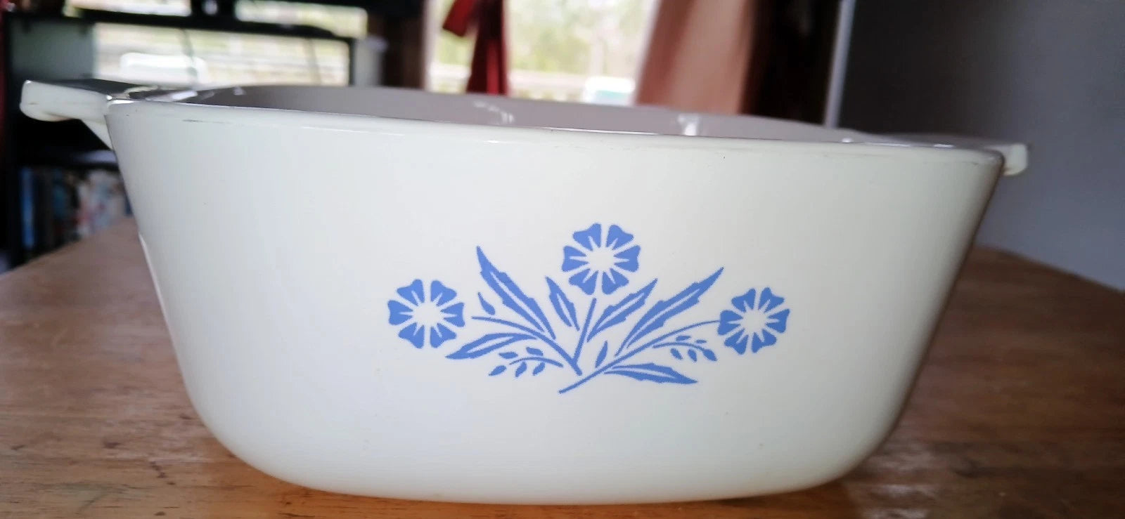 Vintage RARE Antique Collectale Corning Ware Blue Corn Flower Casserole Dish P-1-1/2-B , 1 1/2 QT