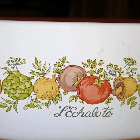 1970 Corning Ware A-1 1/2-B Spice of Life L'Echalote 1.5 Liter Casserole Dish