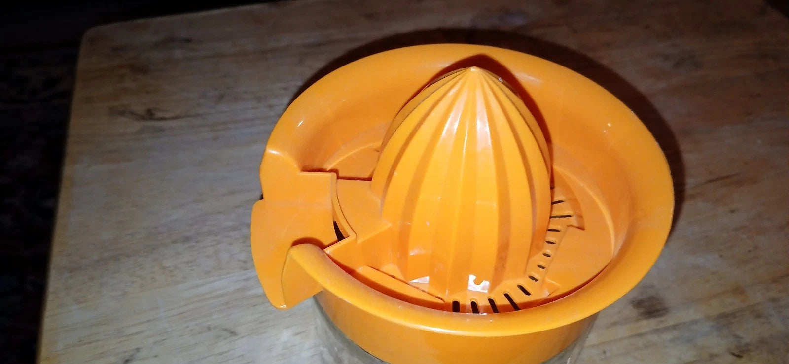 Vintage  antique collectable Juice Juicer Orange Lemon Citrus Reamer Squeezer Jar Glass Orange Top